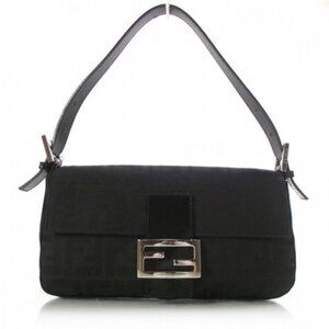 Authentic FENDI Mamma Zucca Bucket Baguette Shoulder Flap Bag Black Purse Tote